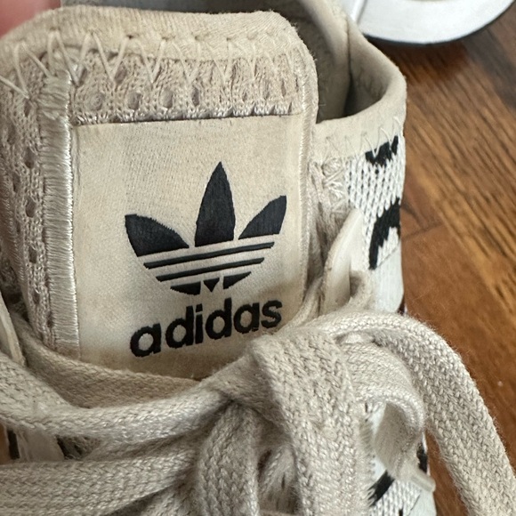 Women’s Adidas Swift Run Cream and Black Leopard Print Sneakers Size 8.5 - Picture 9 of 16